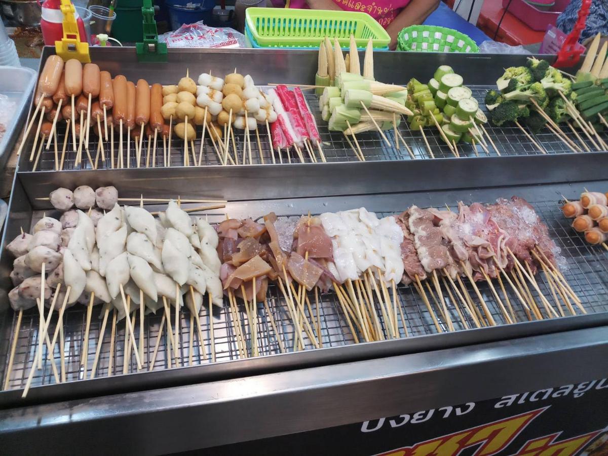 อร่อยถูกราคาประหยัดที่ตลาดเทพเจริญ 9