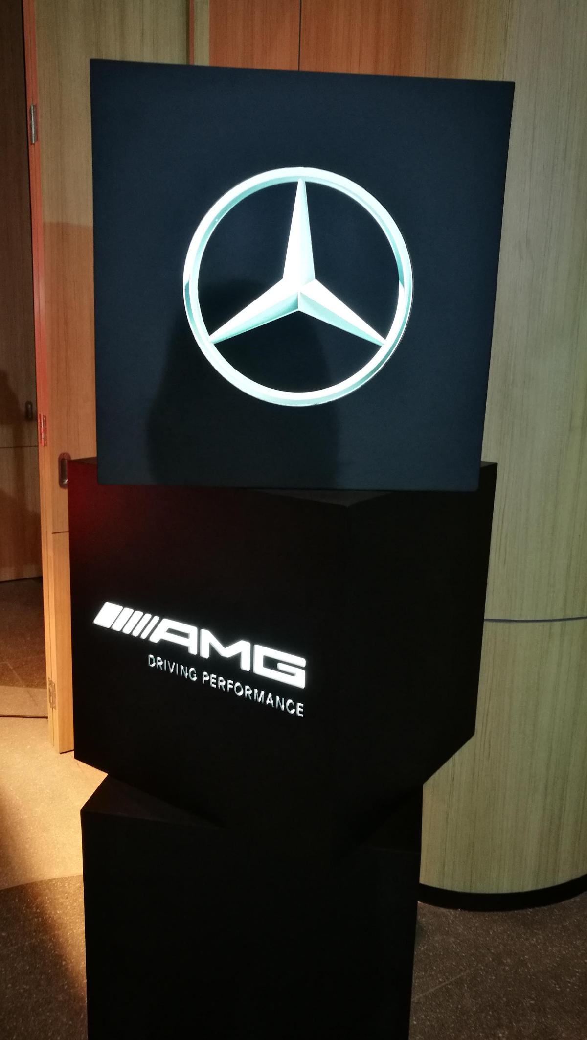 สนุกในสนามแข่งระดับโลกกับ Mercedes-AMG Driving Experience