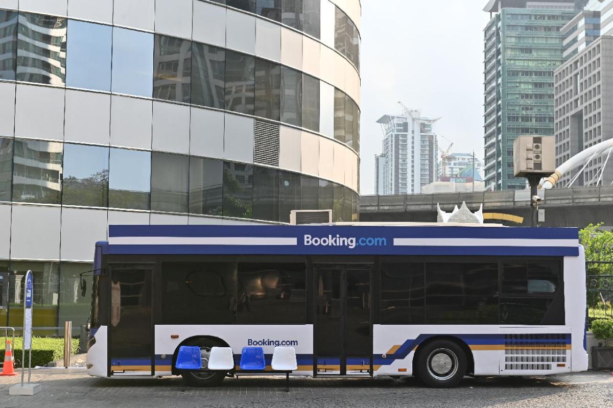 เปิดตัว “Bangkok Booking Bus” รถบัสพักได้หนึ่งเดียวในโลกในไทย