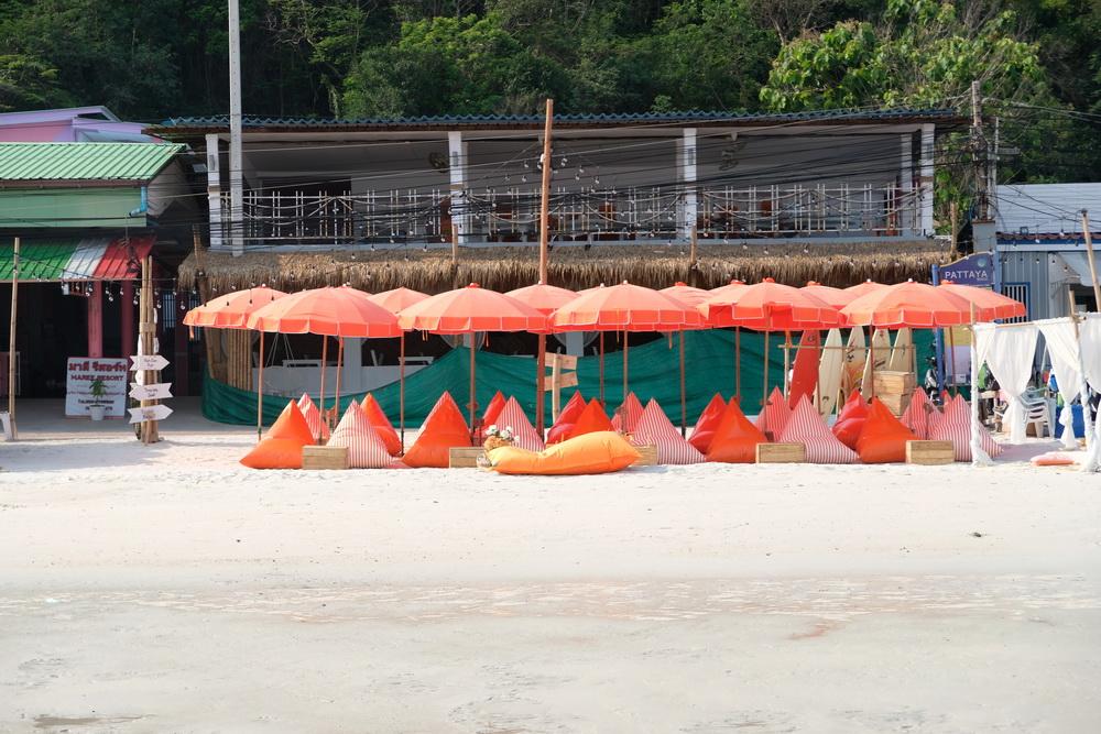 เที่ยวเกาะล้าน น้ำทะเลใส หาดทรายสวย