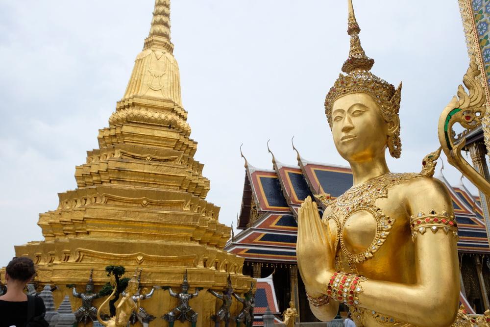 พบตุ๊กตาหินโบราณนับร้อย “มหาสมบัติ” แห่งแผ่นดินใต้วัดพระแก้ว