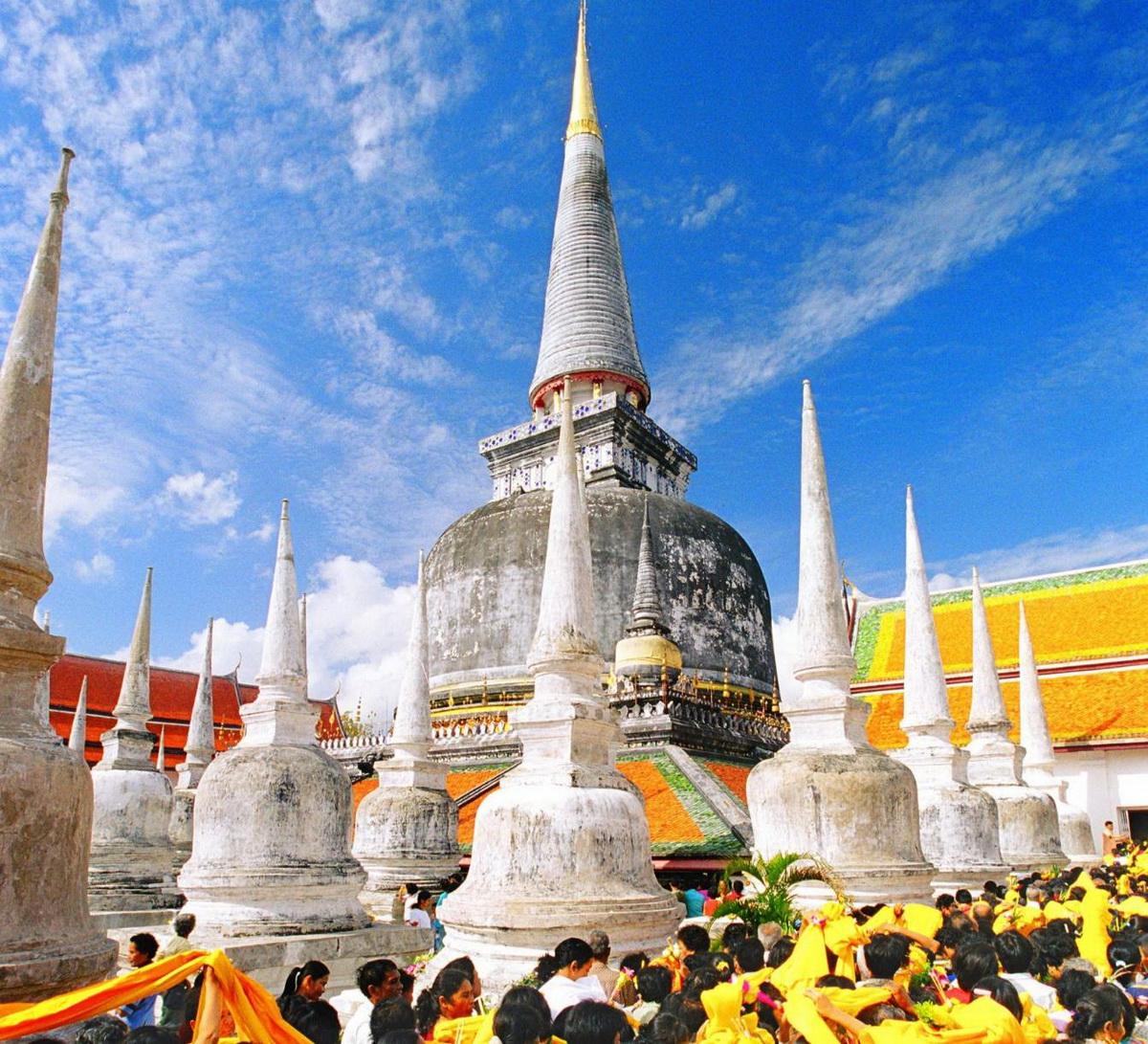 วัฒนธรรมประเพณีมีค่าของไทยที่ควรค่าแก่การอนุรักษ์ รักษาไว้  Colorful Culture