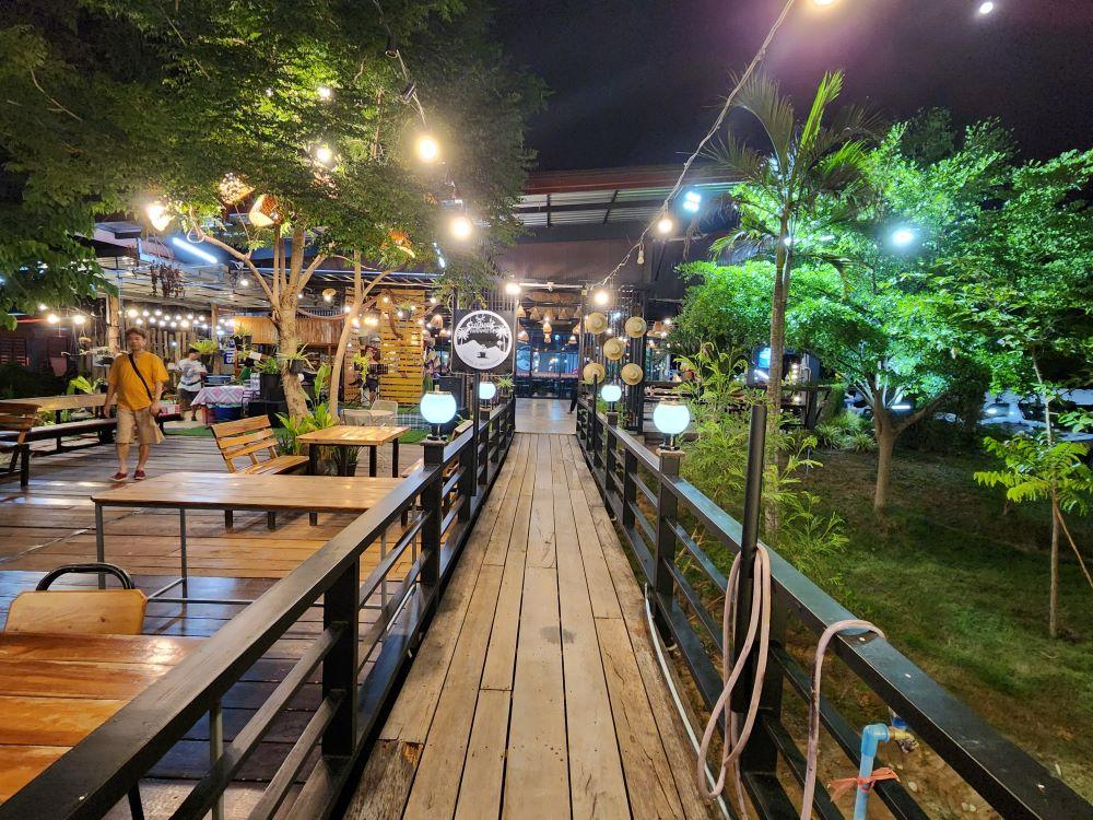 ชัยภูมิ เมืองท่องเที่ยวที่แสนอะเมซิ่ง 9 ที่เที่ยว และ 4 ที่กิน (ร้านอาหาร)